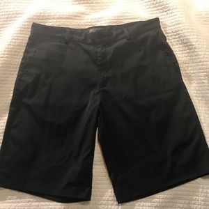 Nike Mens size 34 golf shorts dri-fit standard fit